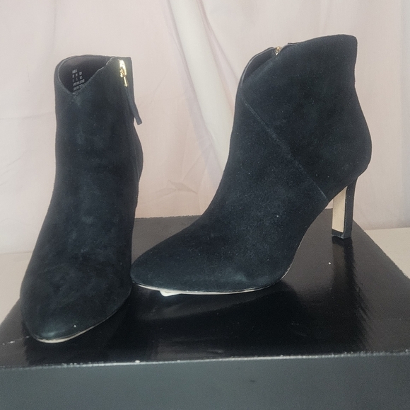 Lauren Ralph Lauren Shoes - LAUREN RALPH LAUREN ISABELLE SUEDE BOOTIE ANKLE BOOTS Sz 5 NWT Retail $195
